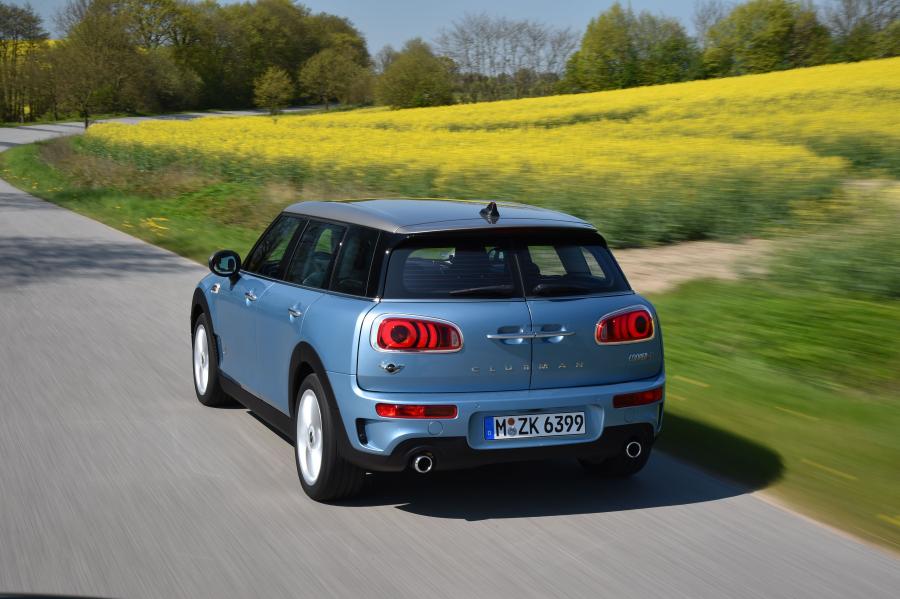  Mini Cooper SD Clubman ALL4 2016 года  (фото 14 из 101)